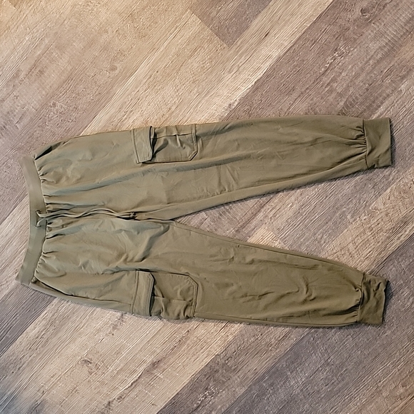 Army green cargo joggers - Picture 1 of 4